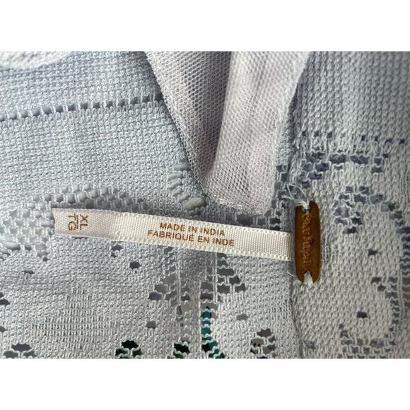 Free People Women’s Madonna Semi-Sheer Lace Cropped Top Blouse Lilac Size XL - Picture 7 of 9